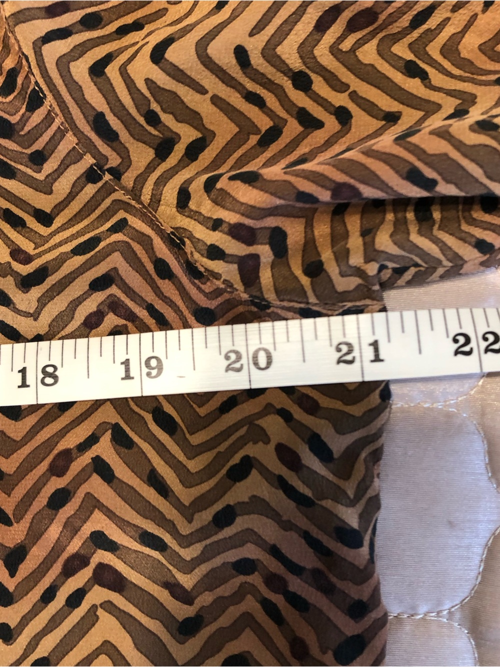Christie & Jill 100% Silk Button Front Blouse Size 14 | Abstract Animal Print - Picture 5 of 8